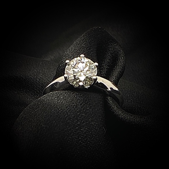Tiffany&Co 14k 2 Carat Lab Diamond Engagement Ring - Picture 4 of 16
